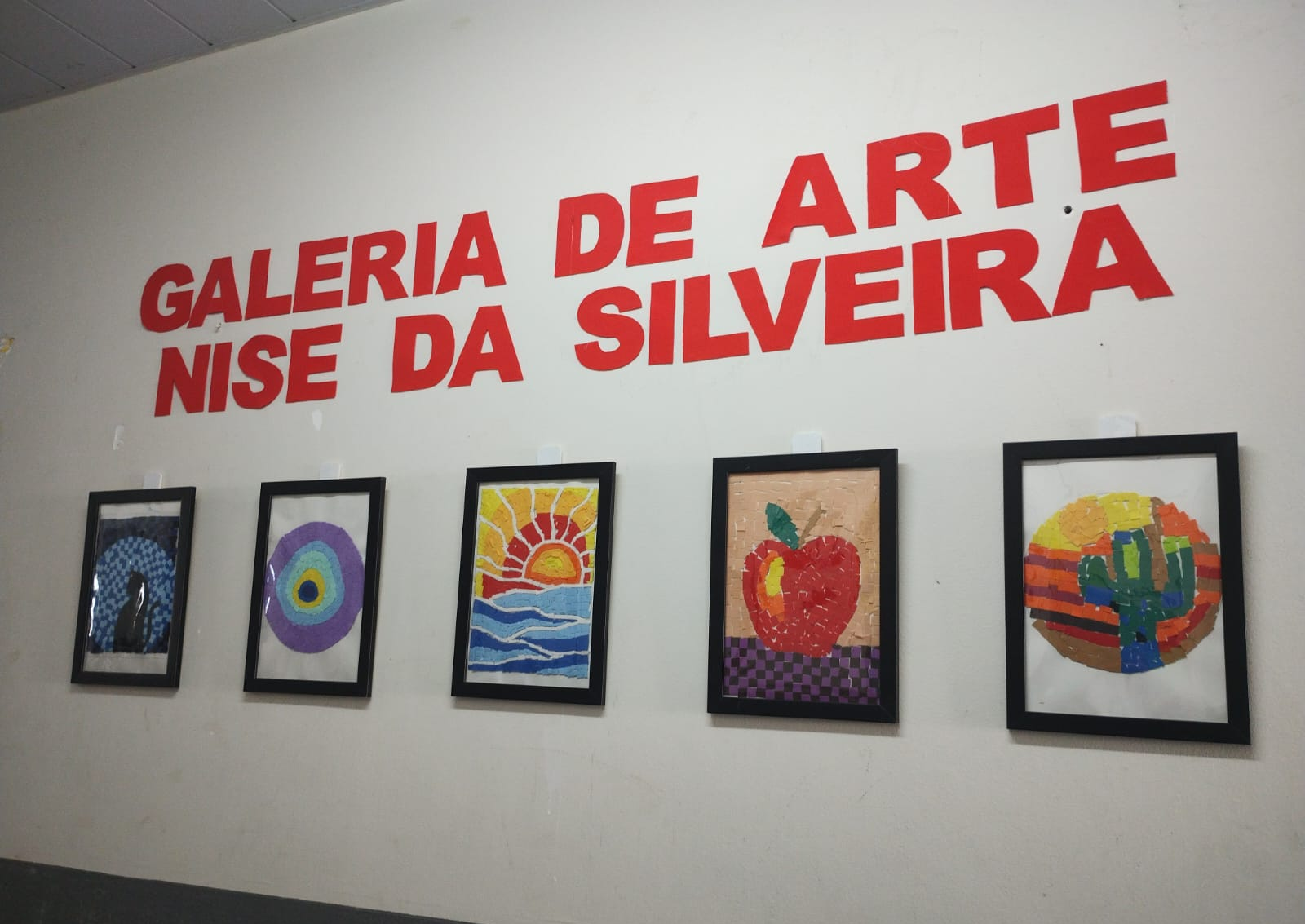 Juntando pedaços: o mosaico e o viver